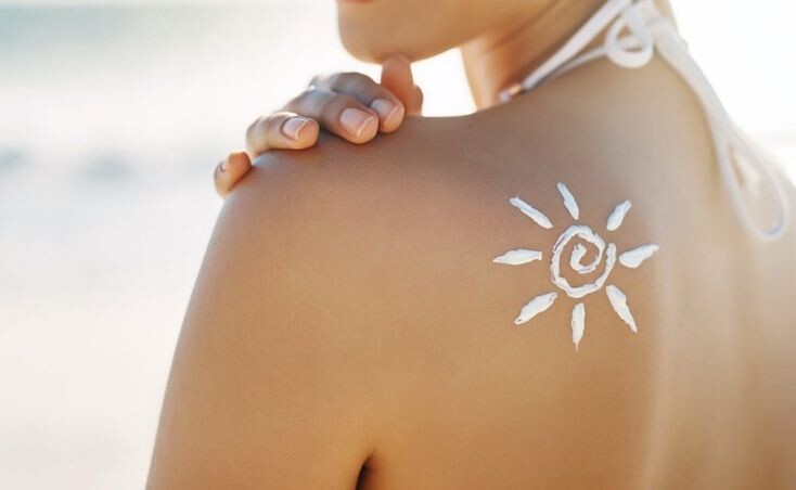 Güneş Sonrası Cilt Bakımı Yapmanız için 5 Sebep