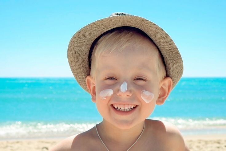 Çocuklar İçin Güneş Koruyucu Nasıl Seçilir?